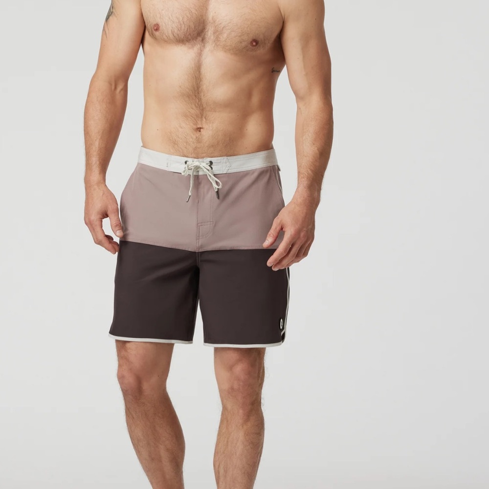 Vuori Cruise Board Shorts Men's Size 33 Swimming Hazelnut Brown Great